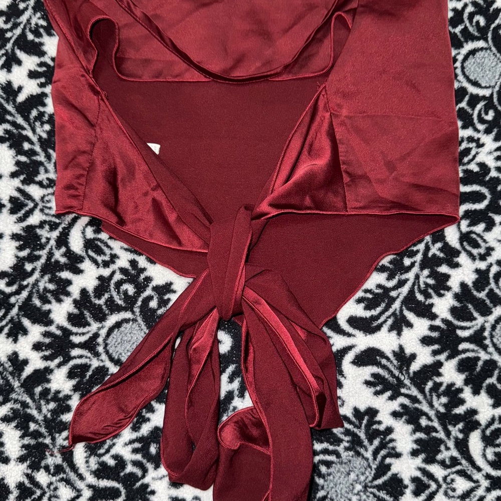 Halter Top - Picture 2 of 2